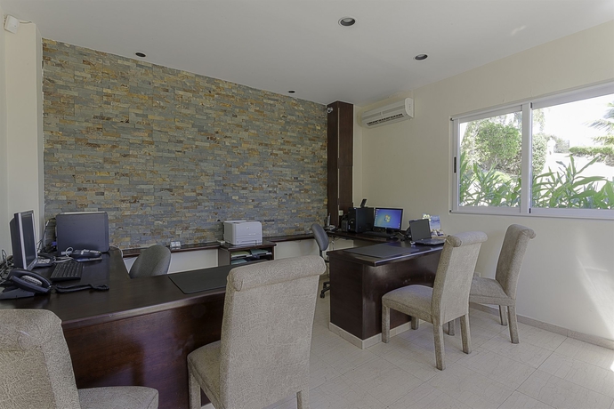 Imagen de los interiores del Hotel Princess Heights Luxury Boutique Condo. Foto 9