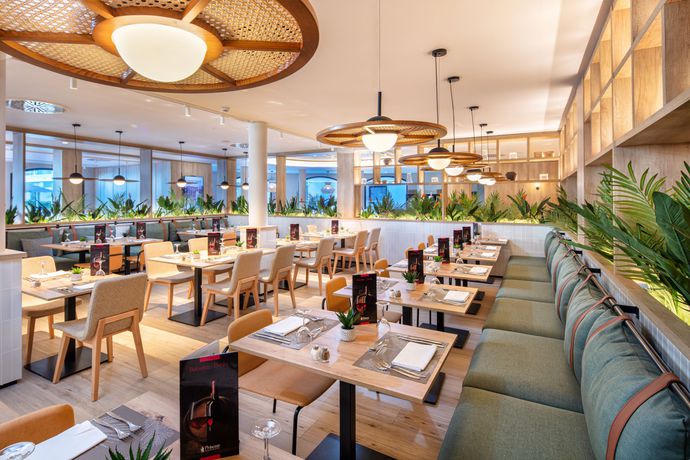 Imagen del bar/restaurante del Hotel Princess Inspire Tenerife. Foto 2