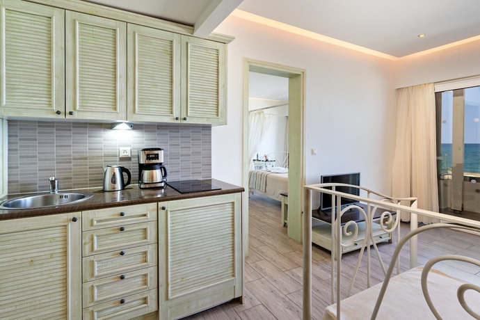 Imagen de la habitación del Hotel Princess Irini Sea Front. Foto 12