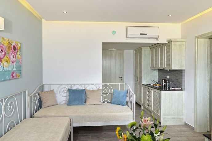 Imagen de la habitación del Hotel Princess Irini Sea Front. Foto 14