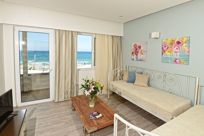 Imagen de la habitación del Hotel Princess Irini Sea Front. Foto 15
