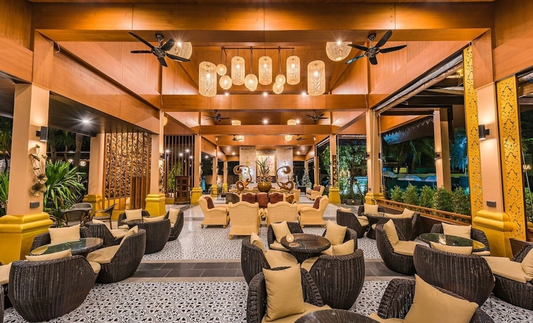 Imagen de los interiores del Hotel Princess Kamala Beachfront. Foto 19