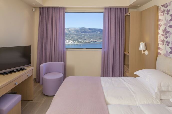 Imagen de la habitación del Hotel Princess Kyniska Suites. Foto 13