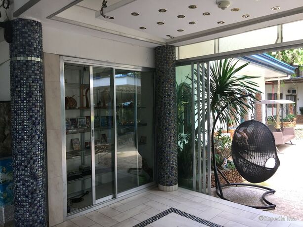 Imagen general del Hotel Princess Of Coron. Foto 10