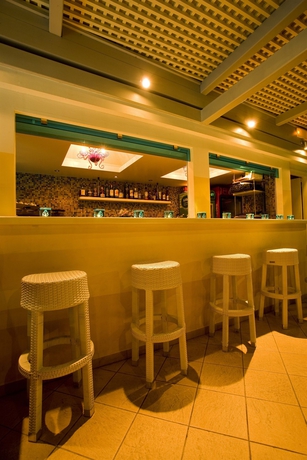 Imagen del bar/restaurante del Hotel Princess Of Naxos. Foto 2