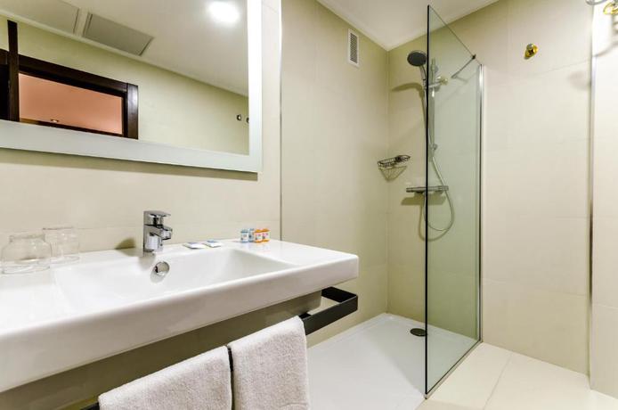 Imagen de la habitación del Hotel Princess, Ourense. Foto 4