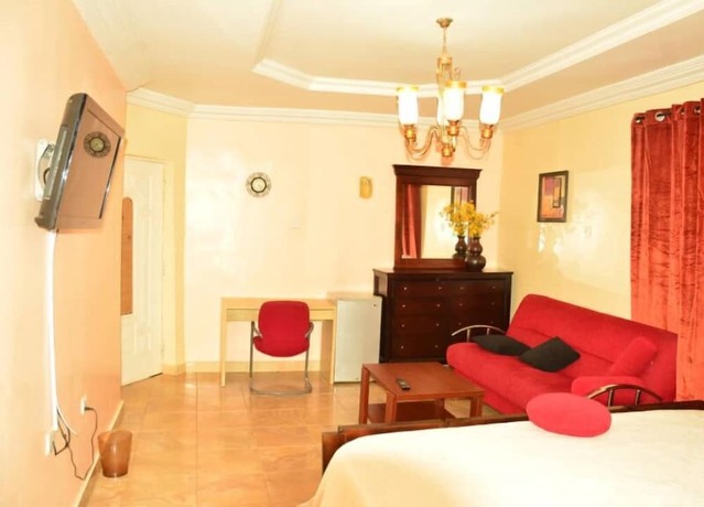 Imagen de la habitación del Hotel Princess Paradise Suites. Foto 11