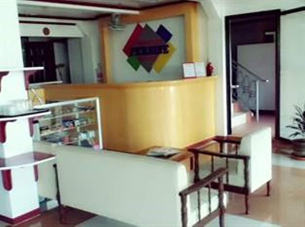 Imagen de los interiores del Hotel Princess Perrine Suites. Foto 16