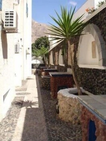 Imagen de los exteriores del Hotel Princess Santorini Villa. Foto 16