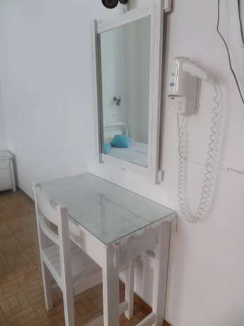 Imagen de la habitación del Hotel Princess Santorini Villa. Foto 15