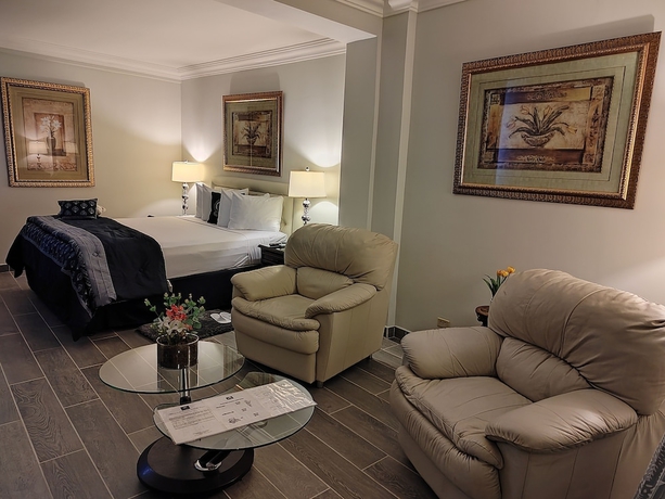 Imagen de la habitación del Hotel Princess and Casino Free Zone. Foto 7