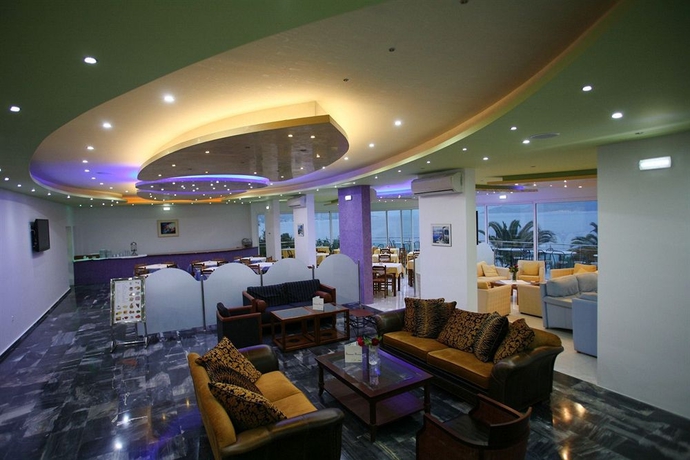 Imagen de los interiores del Hotel Princessa Riviera Resort. Foto 12