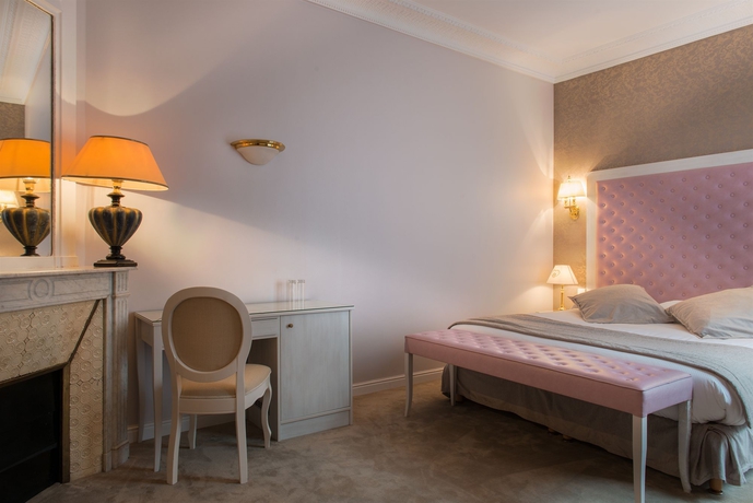 Imagen de la habitación del Hotel Princesse Caroline. Foto 9