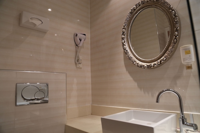 Imagen de la habitación del Hotel Princesse Isabelle. Foto 9