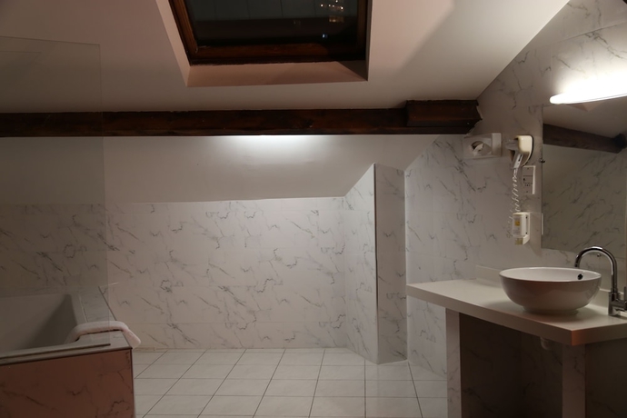 Imagen de la habitación del Hotel Princesse Isabelle. Foto 11