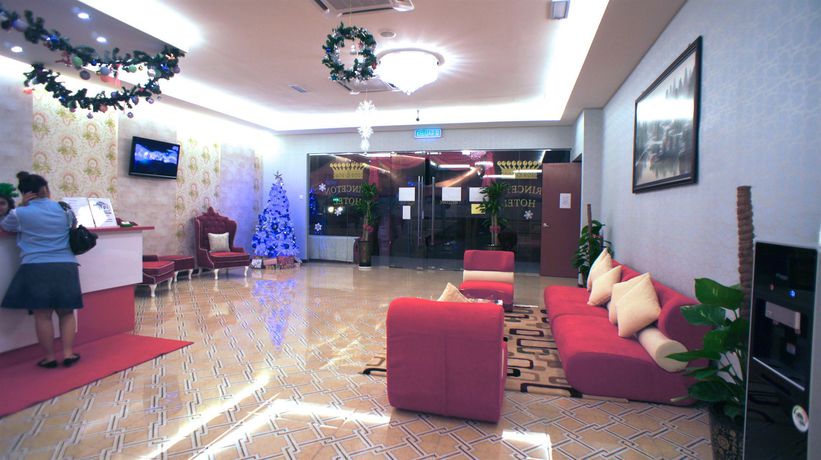 Imagen de los interiores del Hotel Princeton. Foto 16