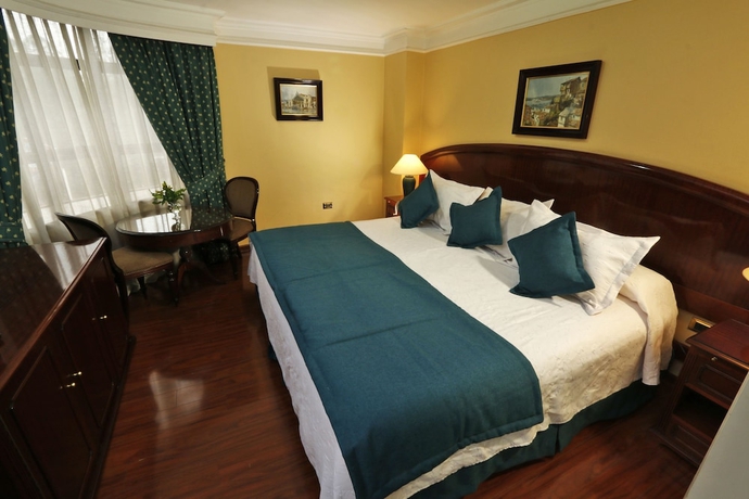 Imagen de la habitación del Hotel Principado De Asturias. Foto 6