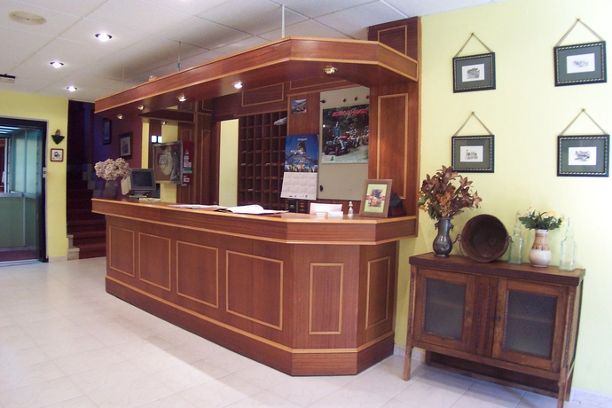 Imagen de los interiores del Hotel Principado De Europa. Foto 11