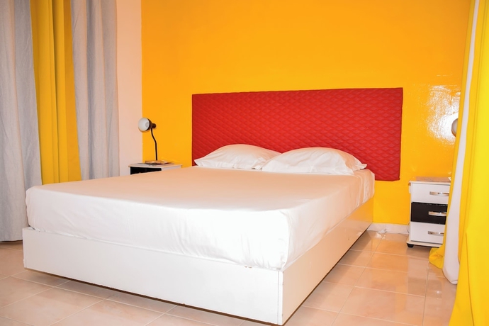 Imagen de la habitación del Hotel Principal. Foto 2