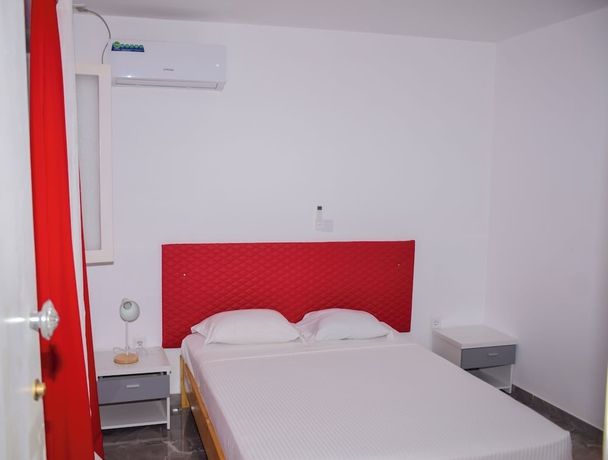 Imagen de la habitación del Hotel Principal. Foto 5