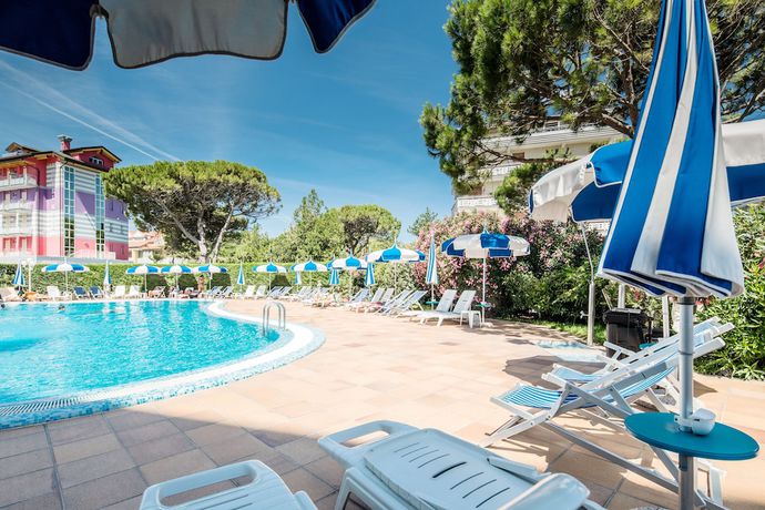 Imagen de la piscina del Hotel Principe, Caorle. Foto 19