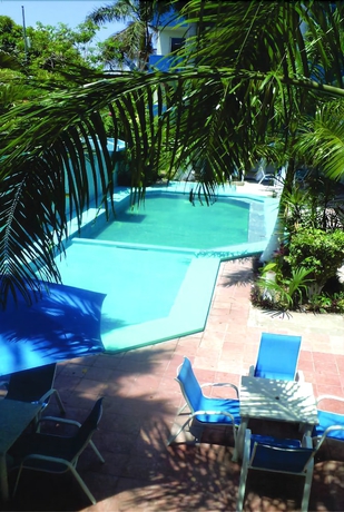 Imagen de la piscina del Hotel Principe, Chetumal. Foto 17