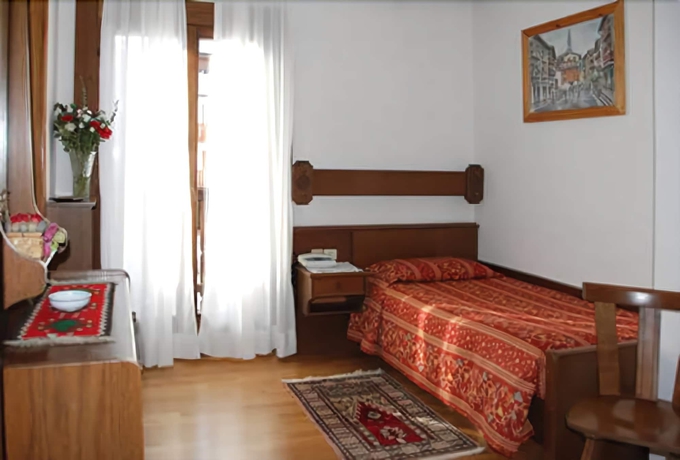 Imagen de la habitación del Hotel Principe, Cortina d'Ampezzo . Foto 8