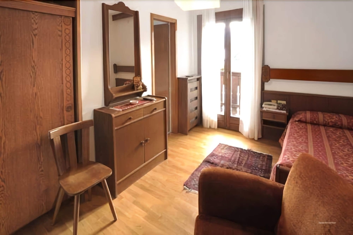 Imagen de la habitación del Hotel Principe, Cortina d'Ampezzo . Foto 15