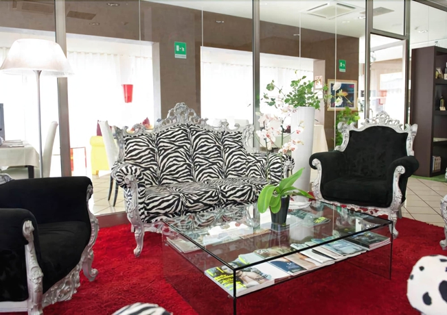 Imagen de los interiores del Hotel Principe D'aragona. Foto 9