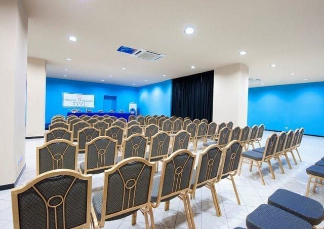 Imagen de los interiores del Hotel Principe D'aragona. Foto 13