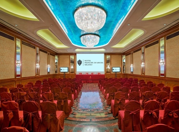 Imagen de los interiores del Hotel Principe Di Savoia. Foto 14