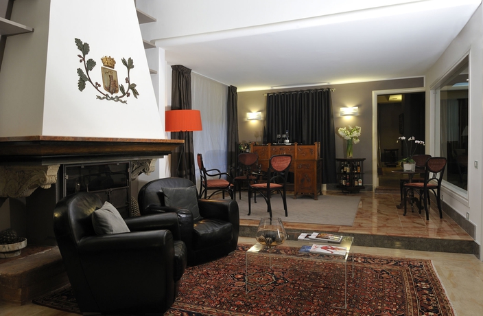Imagen de los interiores del Hotel Principe Di Villafranca. Foto 14