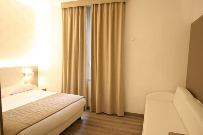 Imagen de la habitación del Hotel Principe, Modena. Foto 2