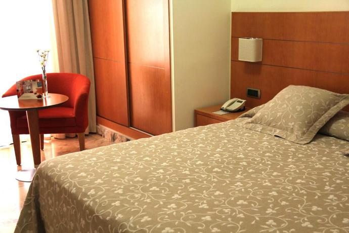 Imagen general del Hotel Principe Paz. Foto 9