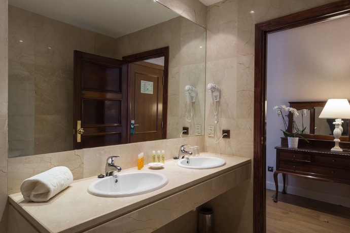 Imagen de la habitación del Hotel Principe Pio. Foto 5