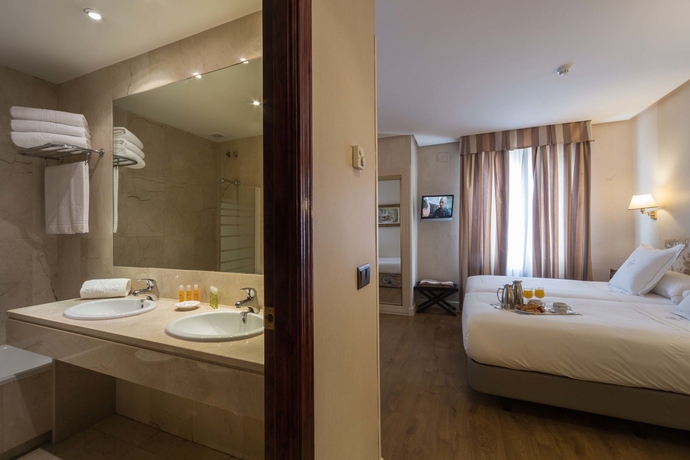 Imagen de la habitación del Hotel Principe Pio. Foto 6