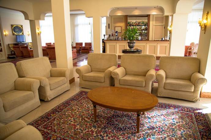 Imagen de los interiores del Hotel Principe Terme. Foto 17