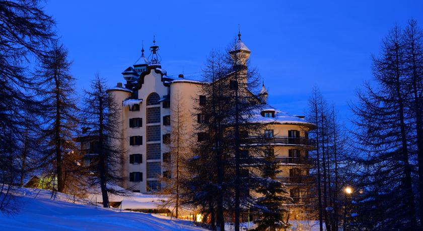 Imagen de los exteriores del Hotel Principi Di Piemonte Sestriere. Foto 5