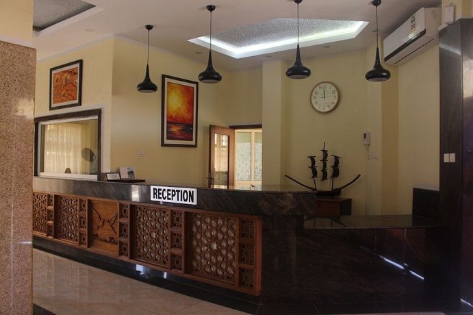 Imagen general del Hotel Prinias. Foto 1