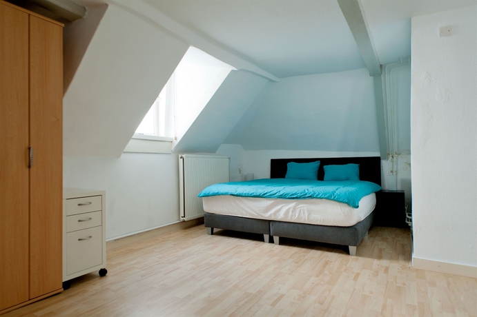 Imagen de la habitación del Hotel Prins Hendrik. Foto 6