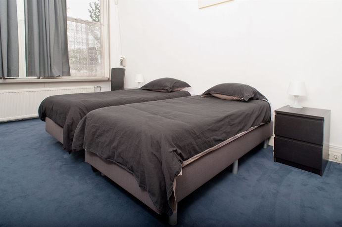 Imagen de la habitación del Hotel Prins Hendrik. Foto 9