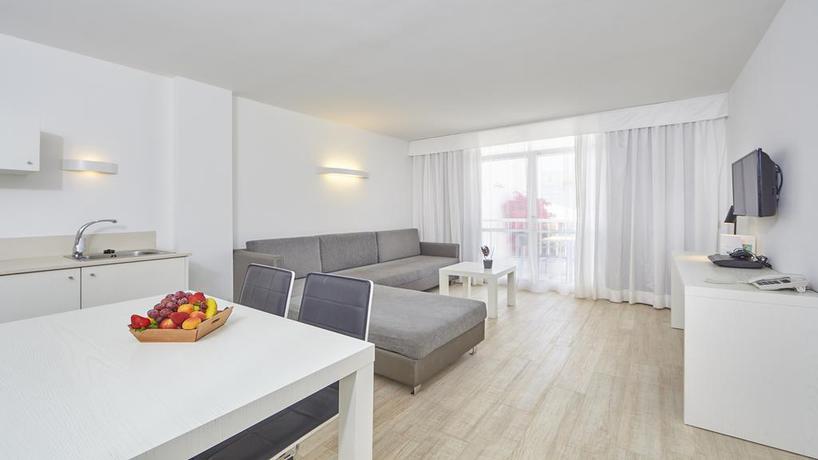 Imagen de la habitación del Hotel Prinsotel Alba and Spa. Foto 2