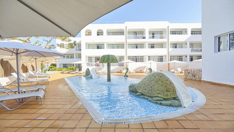 Imagen de los exteriores del Hotel Prinsotel Alba and Spa. Foto 11