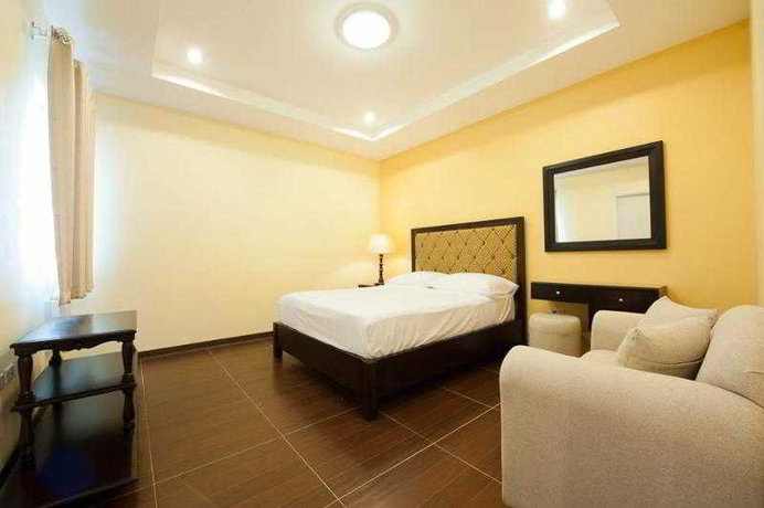 Imagen de la habitación del Hotel Prism Apartelle Hotel. Foto 11