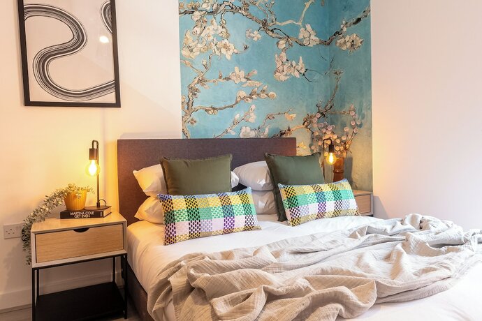 Imagen de la habitación del Hotel Pristine 1 and 2 bedroom apartments near business district, walking distance to city centre, free in. Foto 20