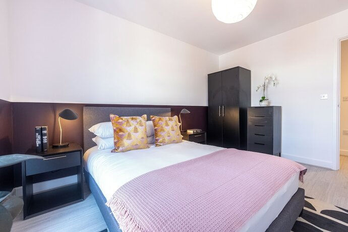 Imagen general del Hotel Pristine 1 and 2 bedroom apartments near business district, walking distance to city centre, free in. Foto 7