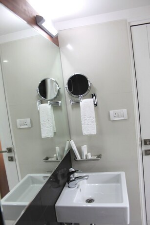 Imagen de la habitación del Hotel Pristine Residency. Foto 15