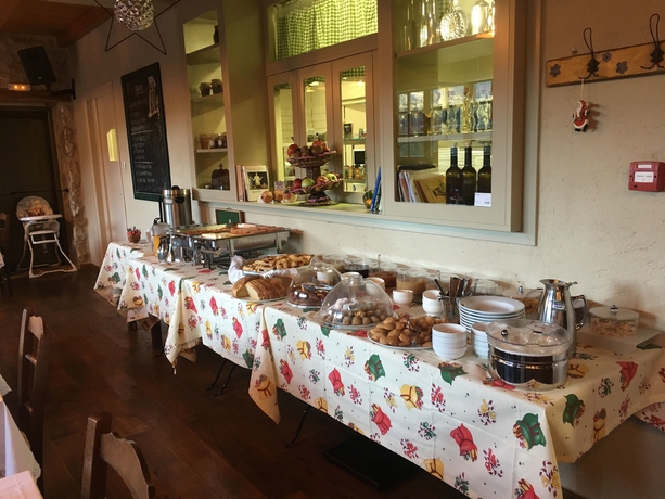 Imagen del bar/restaurante del Hotel Pritanio. Foto 10