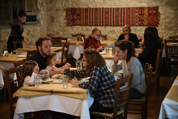 Imagen del bar/restaurante del Hotel Pritanio. Foto 14