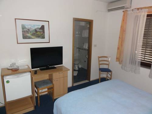 Imagen general del Hotel Private Accomodation Madunic. Foto 8